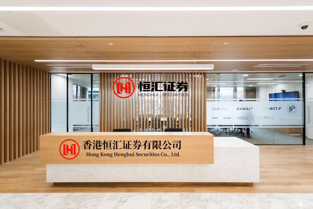 添利富配资 波音公司忠诚僚机实验，发射空空导弹击落靶机，外形致敬飞...